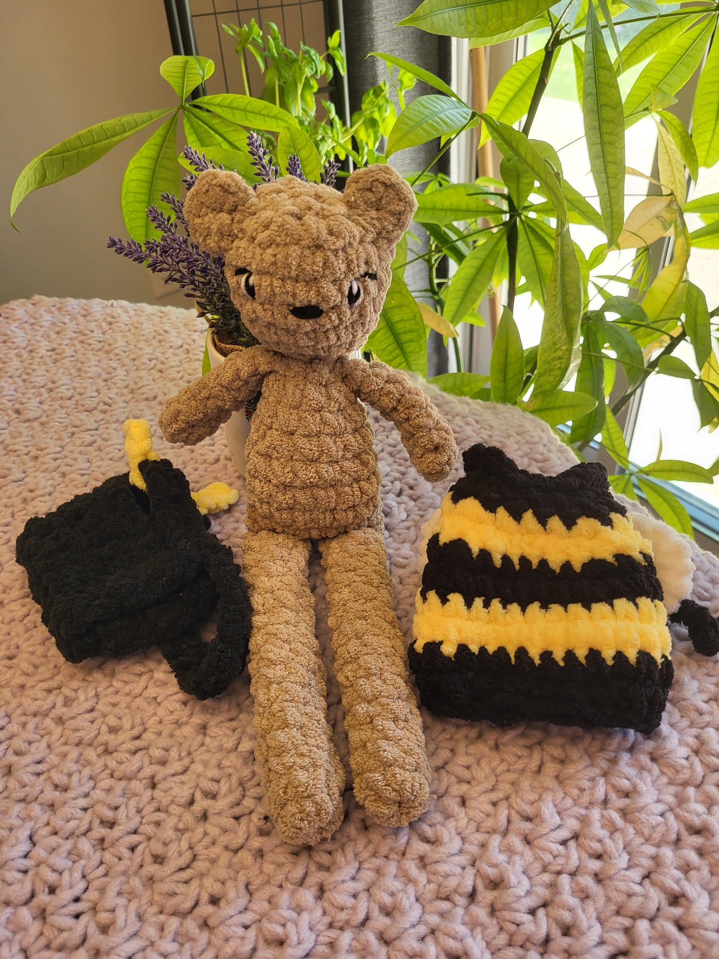 Finn Bee Bear