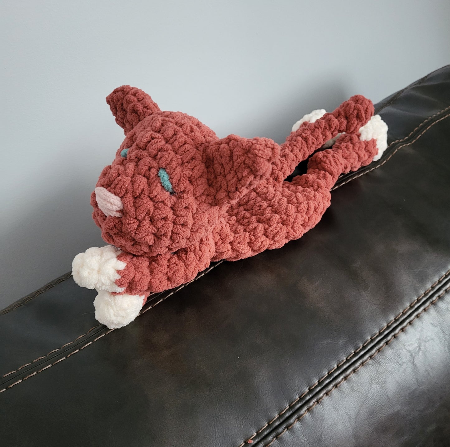 Charlie - Kitty Snuggler - Mini
