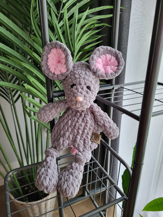 Maeve - Mouse Snuggler - Mini