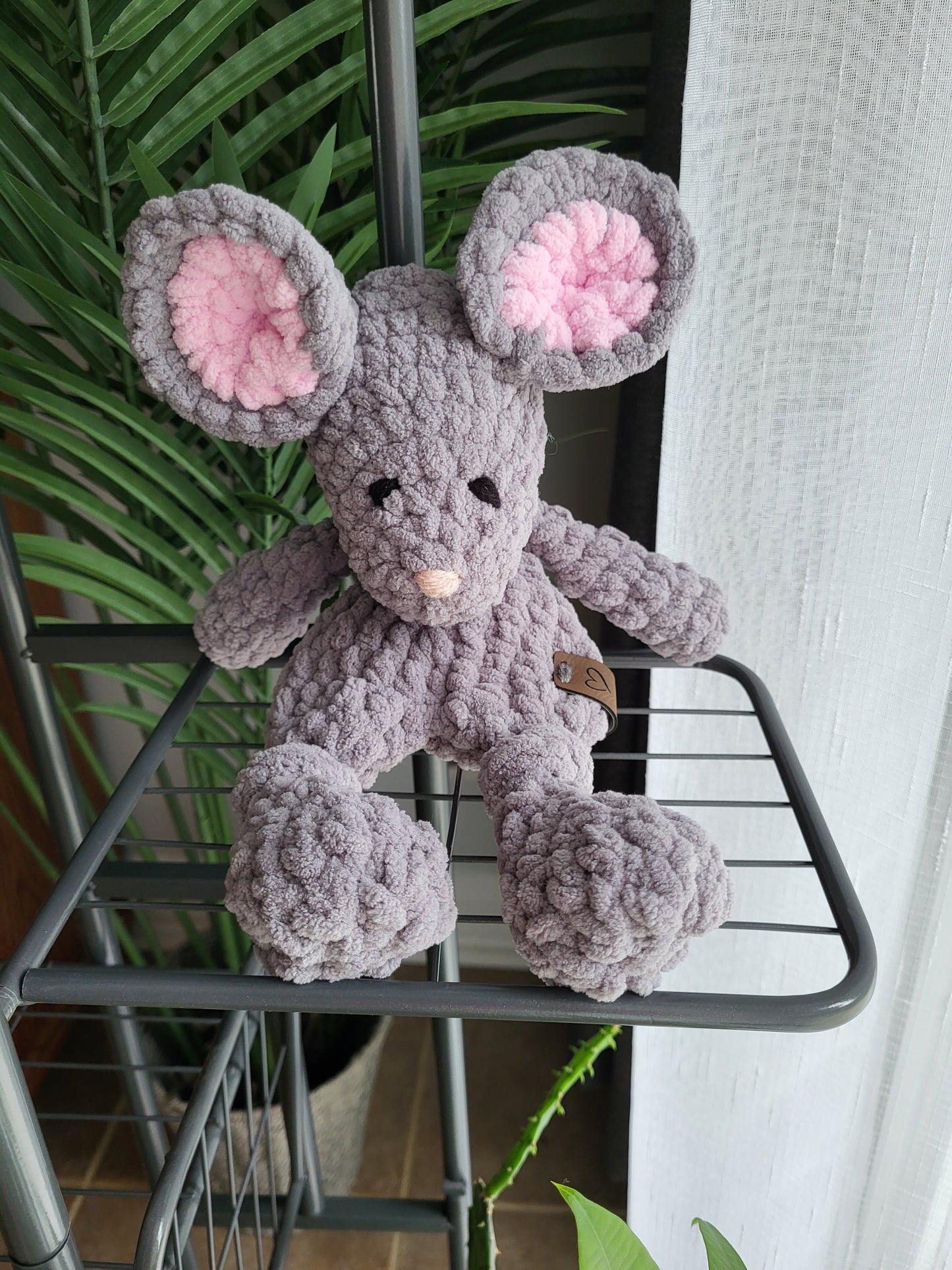 Maeve - Mouse Snuggler - Mini