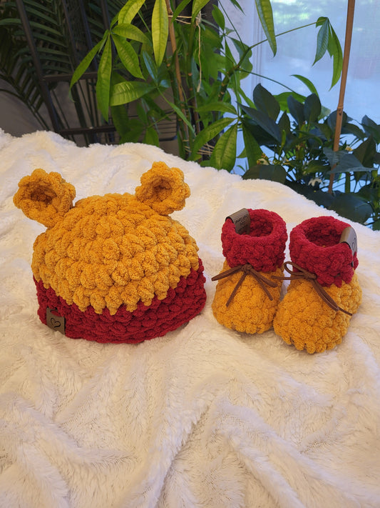 100 Acre Woods Hat & Booties Set