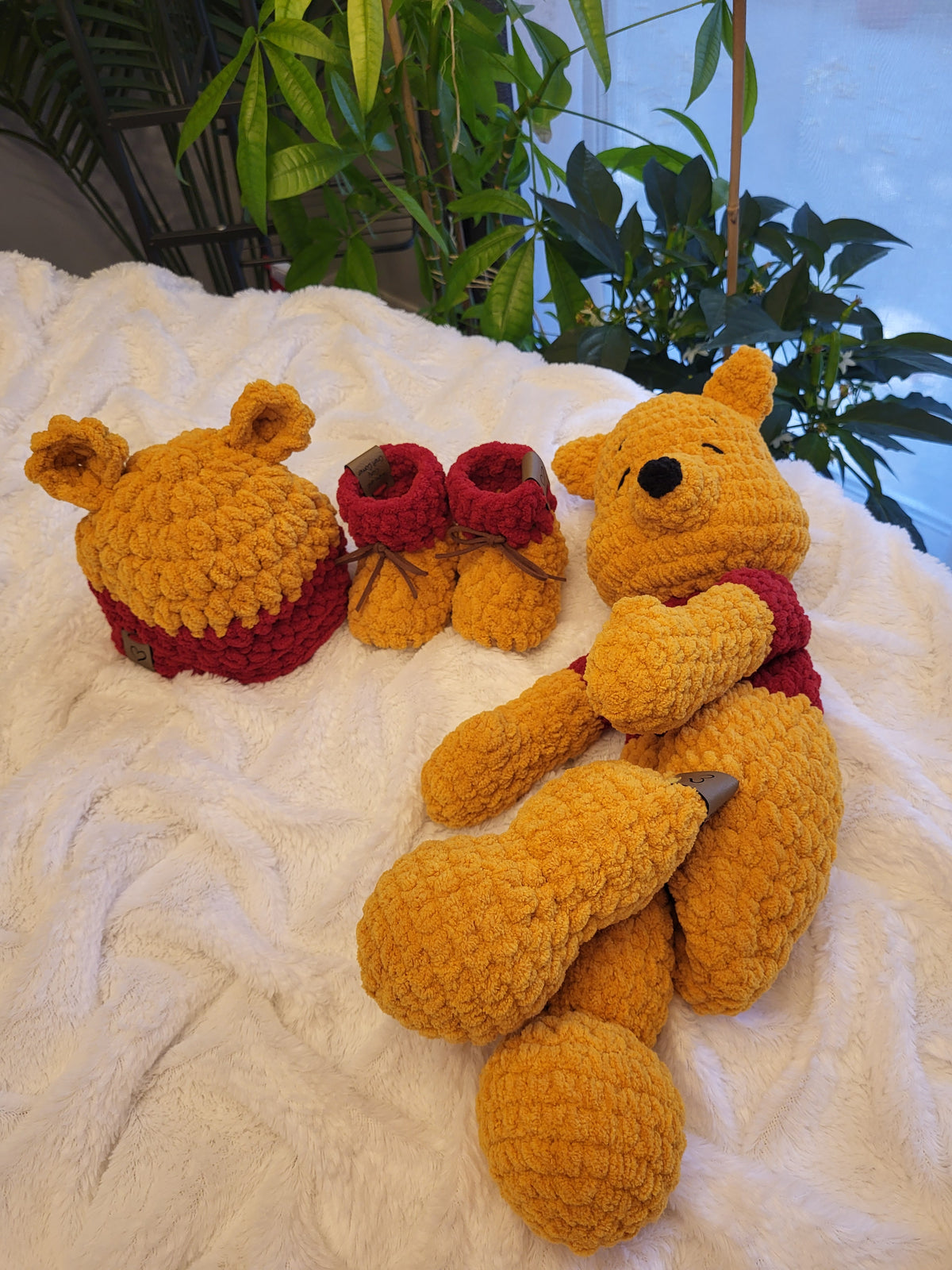 100 Acre Woods Hat & Booties Set